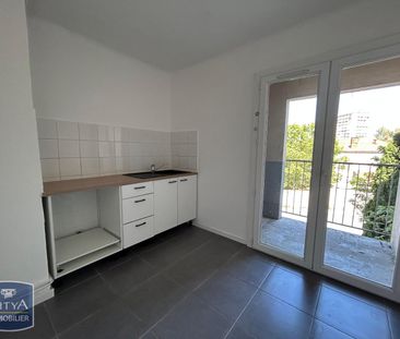 Location Appartement 3 pièces 55m² MARSEILLE 13ème - Photo 2