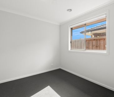 9 Kyarra Drive, Doreen VIC 3754 - House For Rent | Domain - Photo 3