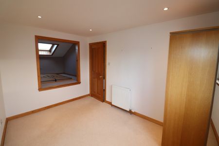 3 bedroom apartment to rent - Photo 2