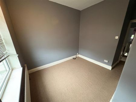 Laurel Terrace, Doncaster - Photo 4