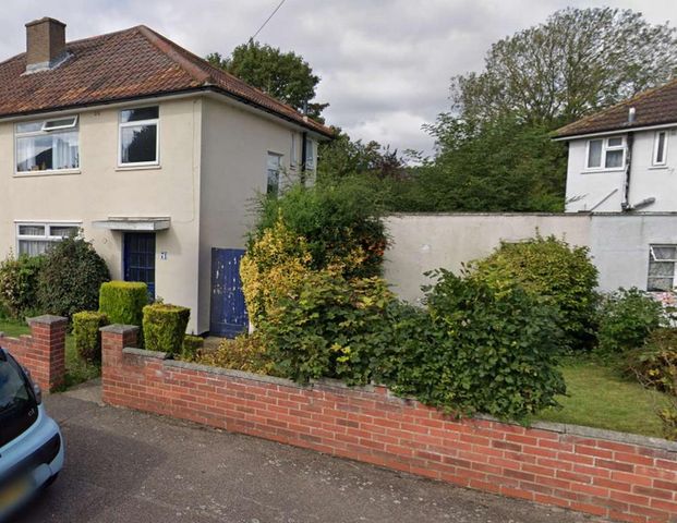 4 bedroom house of multiple occupation to rent - Photo 1