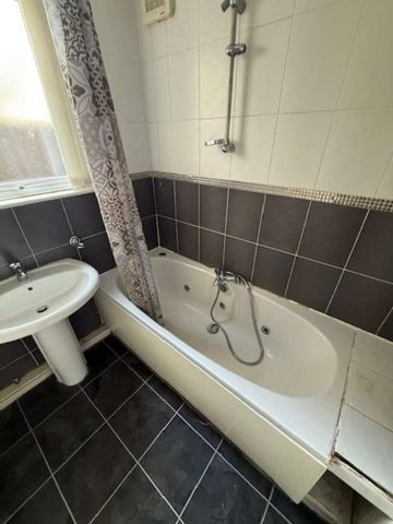 Robert Street, Barrow-in-furness, LA14 - Photo 5