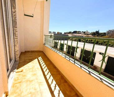 Apartamento com enorme terraço localizado em zona tranquila perto d... - Photo 4