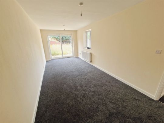 Cheyney Close, Wolverhampton, West Midlands, WV6 - Photo 1