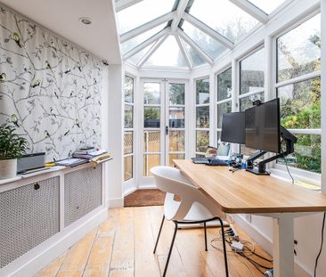 4 bedroom terraced house to rent - Photo 2