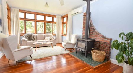 Charming Character Home - Photo 5