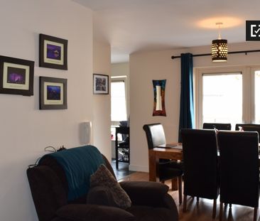 Nice room in 3-bedroom apartment in Belmayne, Dublin - Photo 2