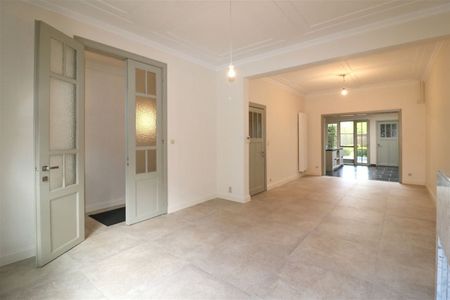 Charmevolle, vernieuwde woning met 3 slps en stadstuin - Photo 5