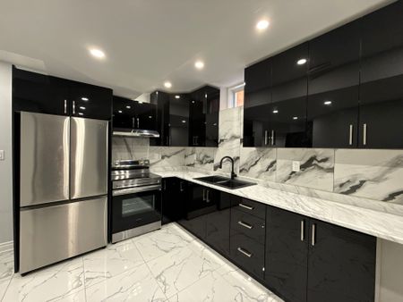 For Lease - 11 Northern Breeze Crescent Unit# Lower, Whitby, Ontario - Photo 4