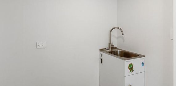 Two Bedroom Home! - Photo 2