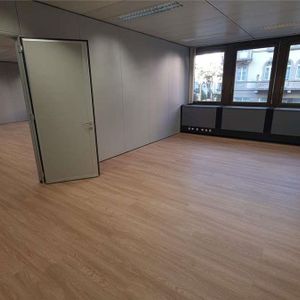 Büro mit 3 Räumen in bester Lage, nur zwei Schritte vom langen See in Paradiso - Foto 2