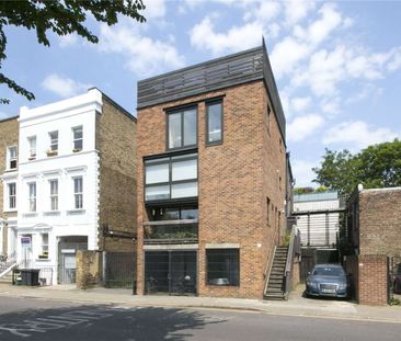 A two double bedroom modern house set within a private gated mews development just moments from Newington Green. - Photo 1