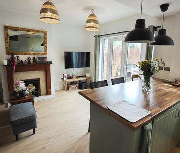 3 bedroom House To Let Total Size: 871 SQ FT - Photo 6