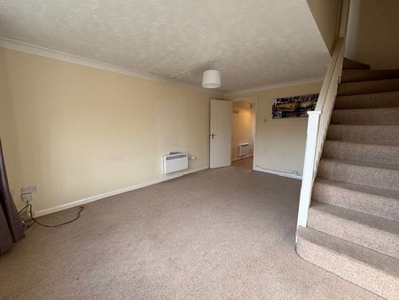 2 bedroom semi-detached to rent Haselmere Close, Bury St Edmunds - Photo 5
