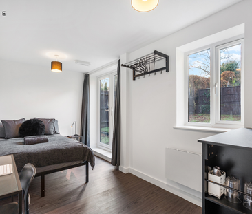 Studio to rent - Photo 5