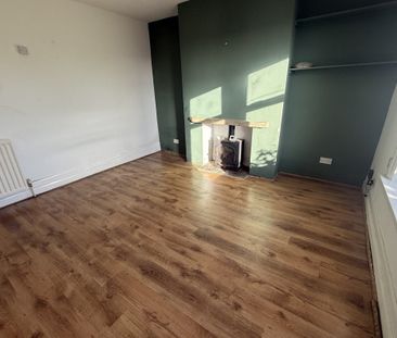 Scale Hill - Photo 1