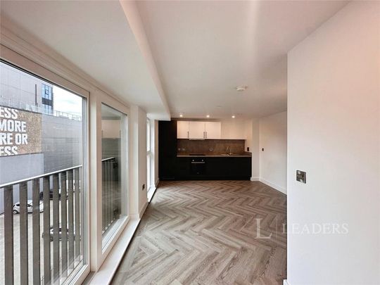 1 bedroom flat to rent - Photo 1