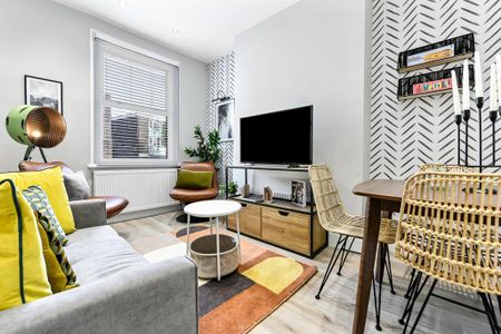 1 bedroom serviced apartment to rent - Photo 2