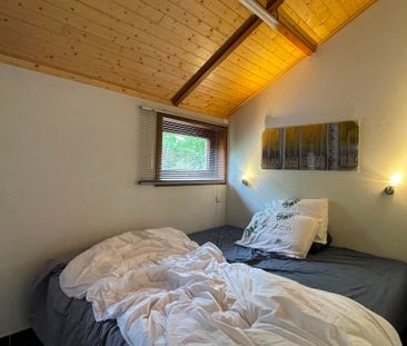 Charmante, losstaande éénslaapkamerwoning met ruim terras/tuin. Dez... - Photo 5