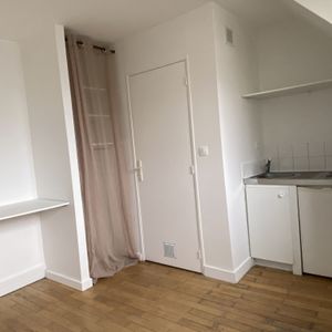 Location Appartement 1 pièce 14m² NANTES 44000 - Photo 2