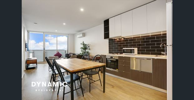 Fantastic views to city skyline - Fully Furnished - Photo 1