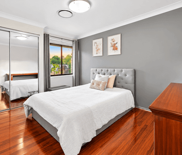 Modern Comfort Meets Family-Friendly Living - Photo 5