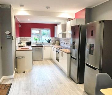 1 bedroom in a house share to rent - Photo 3