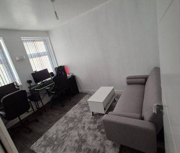 2 Bed Flat, Streetly Road, B23 - Photo 6