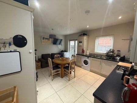 48 Magheralave Meadows, Lisburn, BT28 3NT - Photo 3