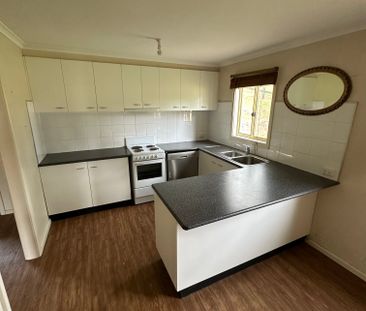 Charming 3-Bedroom Home on a Working Property - Photo 5