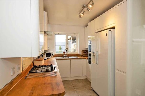 Brighton Road, South Croydon, CR2 - Photo 1