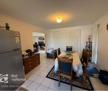 Spacious & Immaculately Maintained Family Home - Photo 6