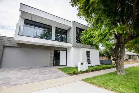 92A Birdwood Street, Innaloo, WA - Photo 3