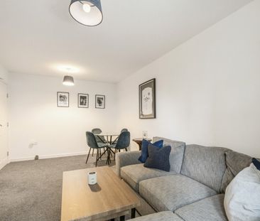 2 bedroom apartment to rent - Photo 4