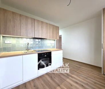 Pronájem zrekonstruovaného bytu 1+1 s balkónem v Olomouci, ul. Hran... - Photo 4