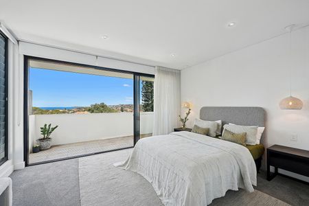 25B Macleay Street, North Bondi NSW 2026 - House For Rent | Domain - Photo 4