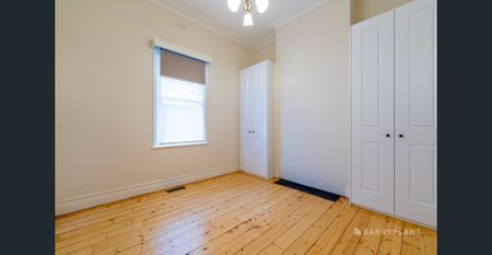 Freshly Renovated Victorian Charm in Prime Brunswick Location - Photo 3