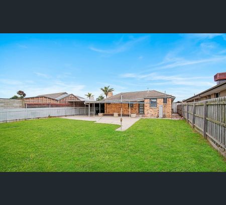 36 Wonganella Drive, Keilor East, Vic 3033 - Photo 3