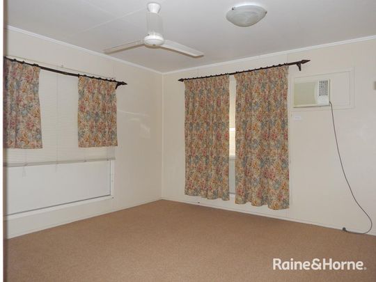 Three Bedroom with Air Conditioning Throughout - Photo 1