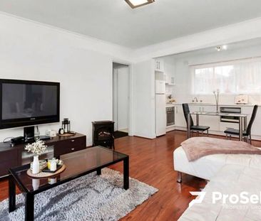 2/1 Burton Avenue, Clayton - Photo 1