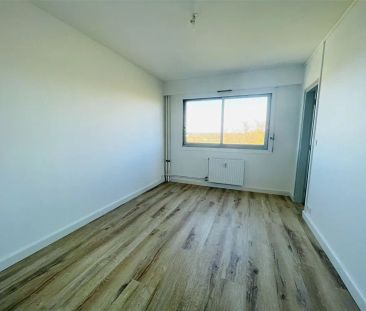 Location appartement 4 pièces - 103m² à Sable sur sarthe (72300) - Photo 4