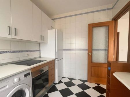 Piso de alquiler en Calle Castilla, 3, Centro - Photo 4