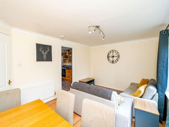 2 bedroom flat to rent - Photo 1