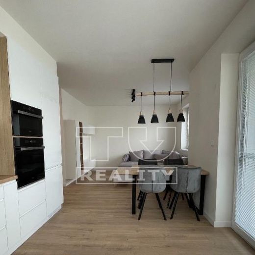 NA PRENÁJOM 2 IZBOVÝ BYT S LOGGIOU - THURZOVE SADY, BYTČA - Photo 1