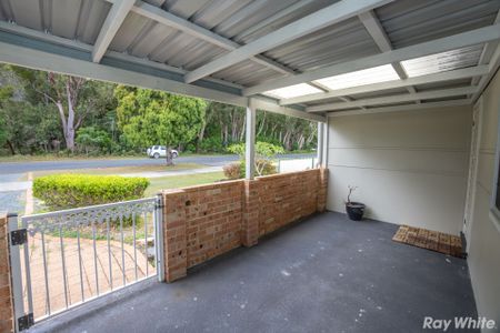 3 BEDROOM COTTAGE WITH SPACIOUS YARD!! - Photo 2