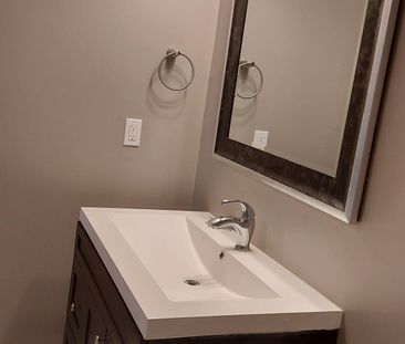 For Lease - 24 Histon Crescent, Brampton, Ontario - Photo 4