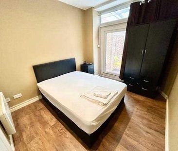 House share to rent - Photo 2