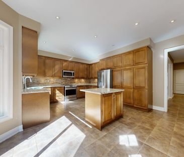 For Lease - 363 Maria Antonia Road, Vaughan, Ontario - Photo 6