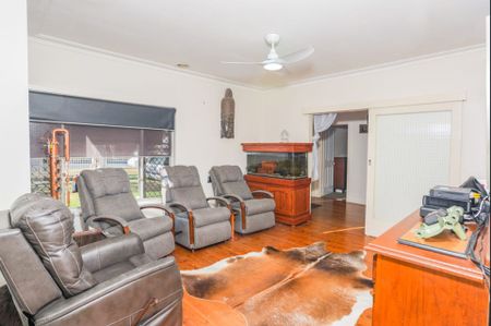 Comfort, Convenience & Classic Charm in North Albury - Photo 5