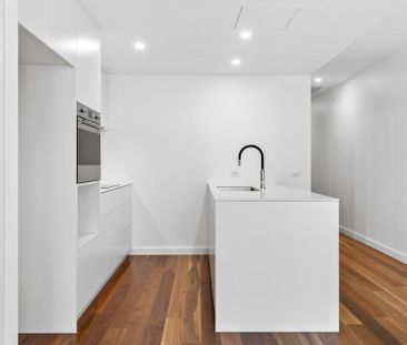 Welcome To The Parade! - Photo 5